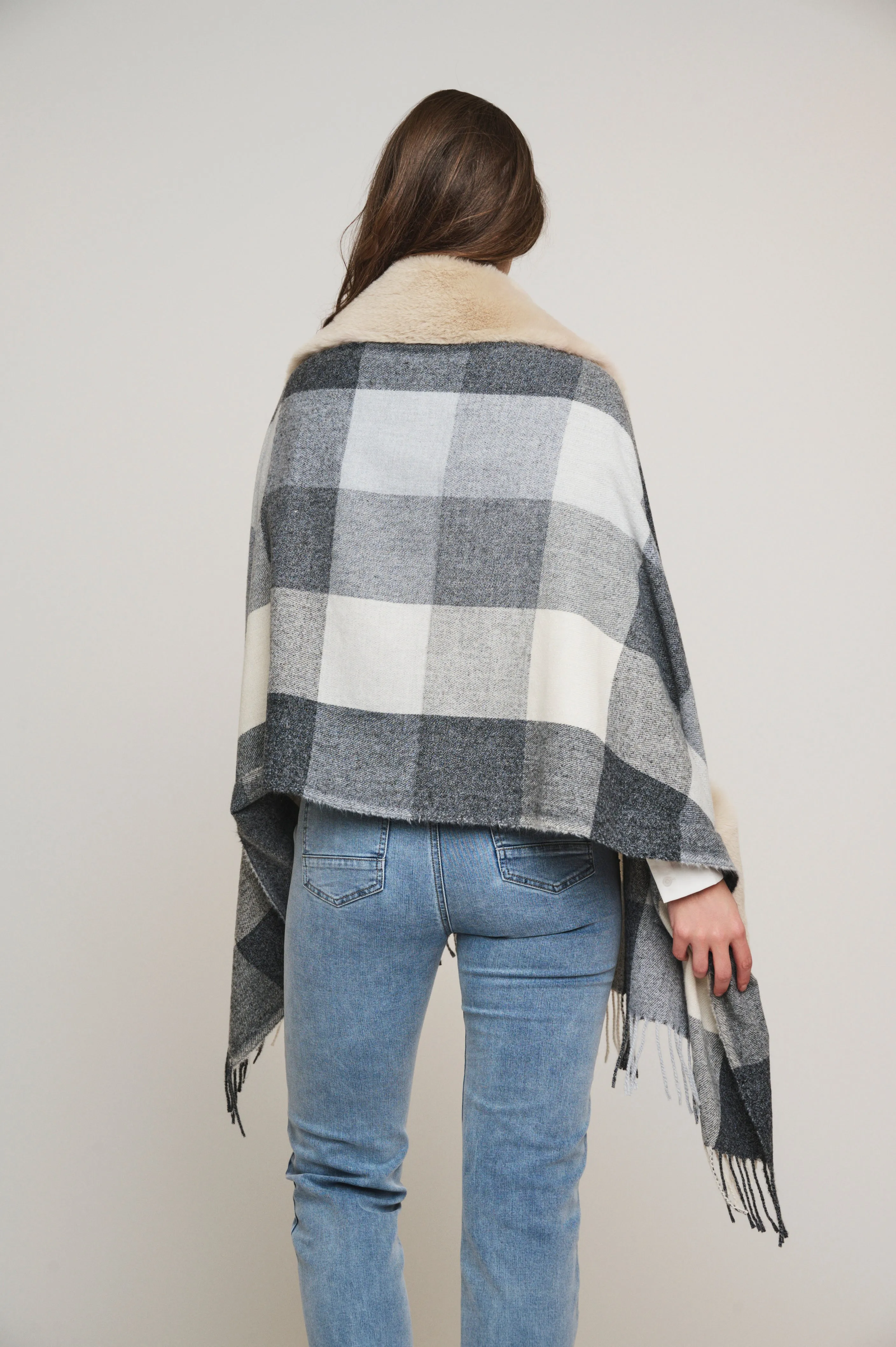 Apollo Black Birch Poncho