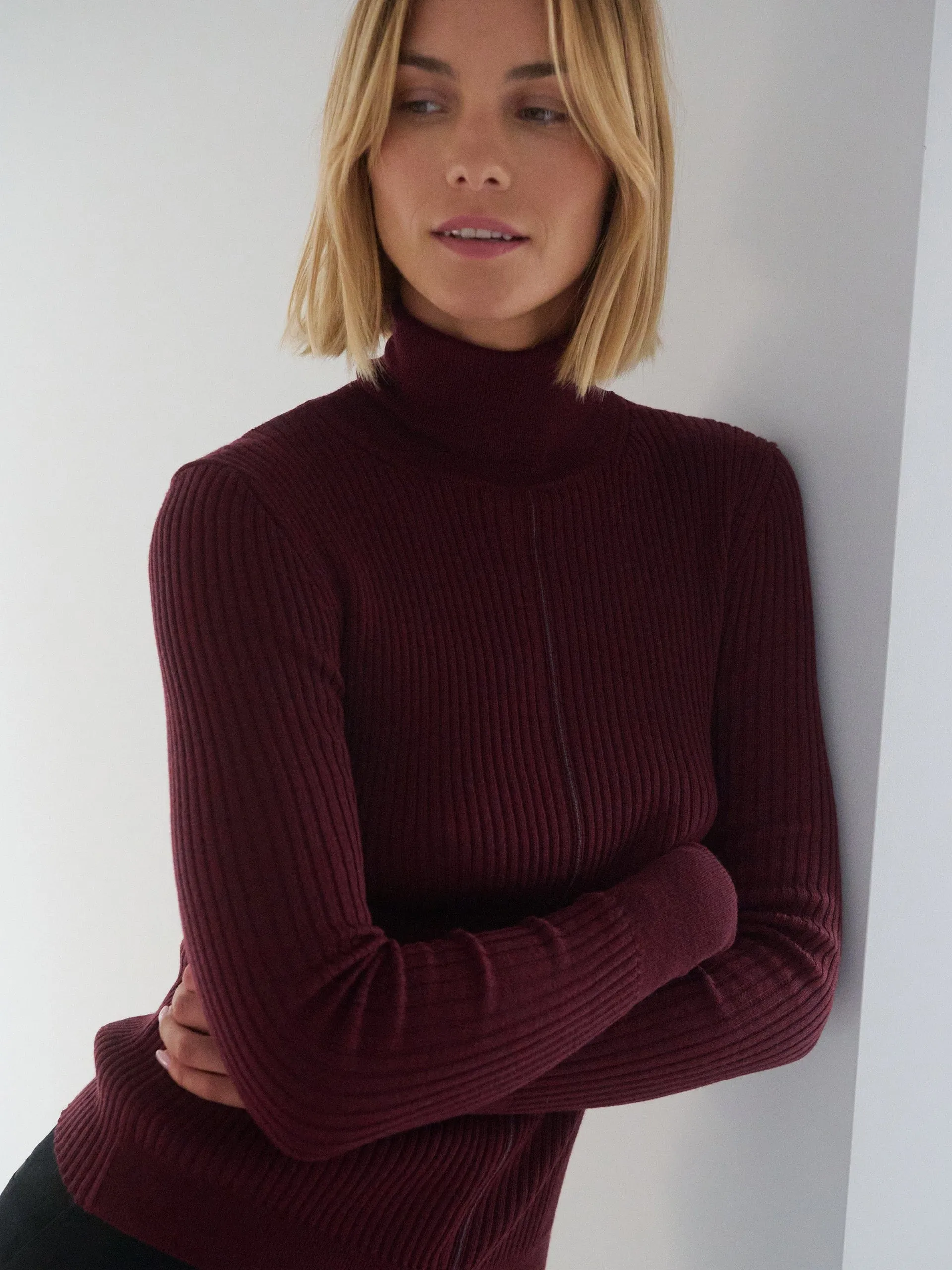 Austė hellebore merino wool turtleneck