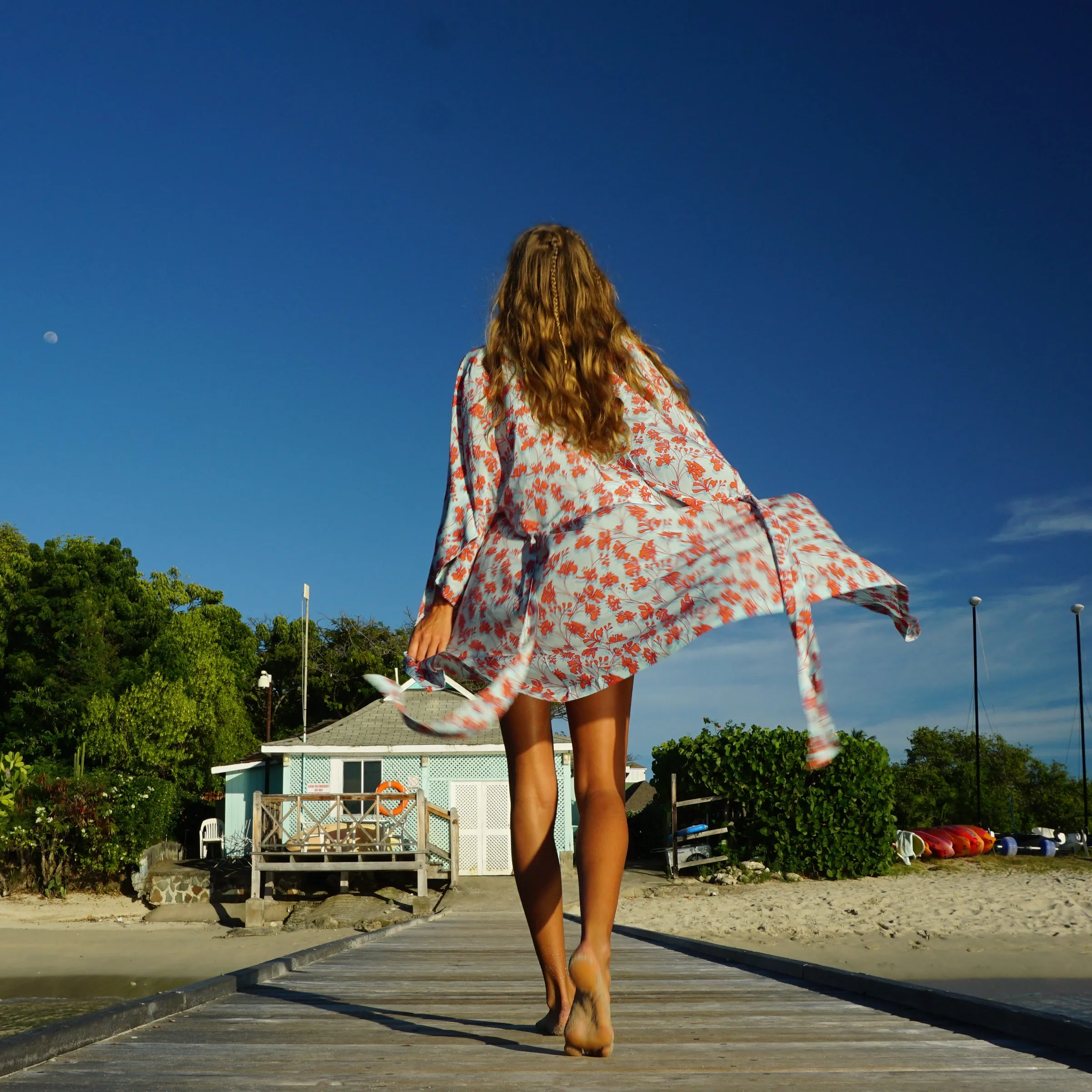 Bed-to-Beach set (Robe, Top & Shorts): FLAMBOYANT FLOWER - ORANGE