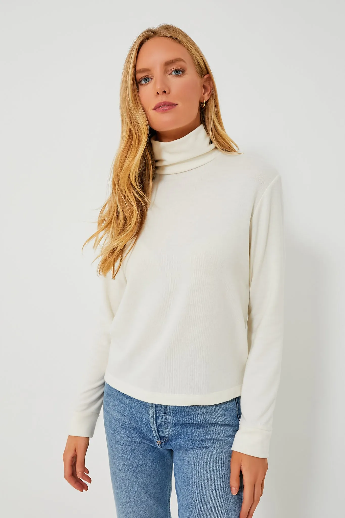 Creme Sweater Turtleneck