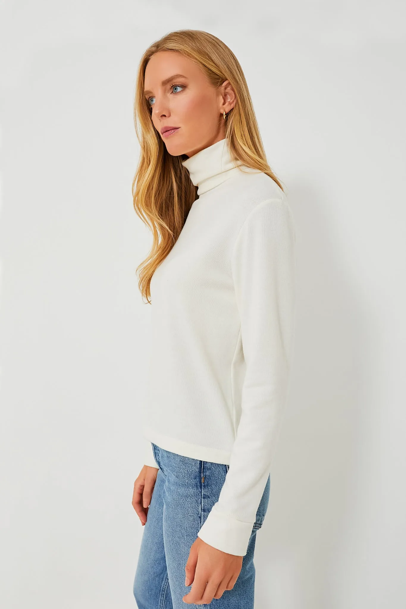 Creme Sweater Turtleneck