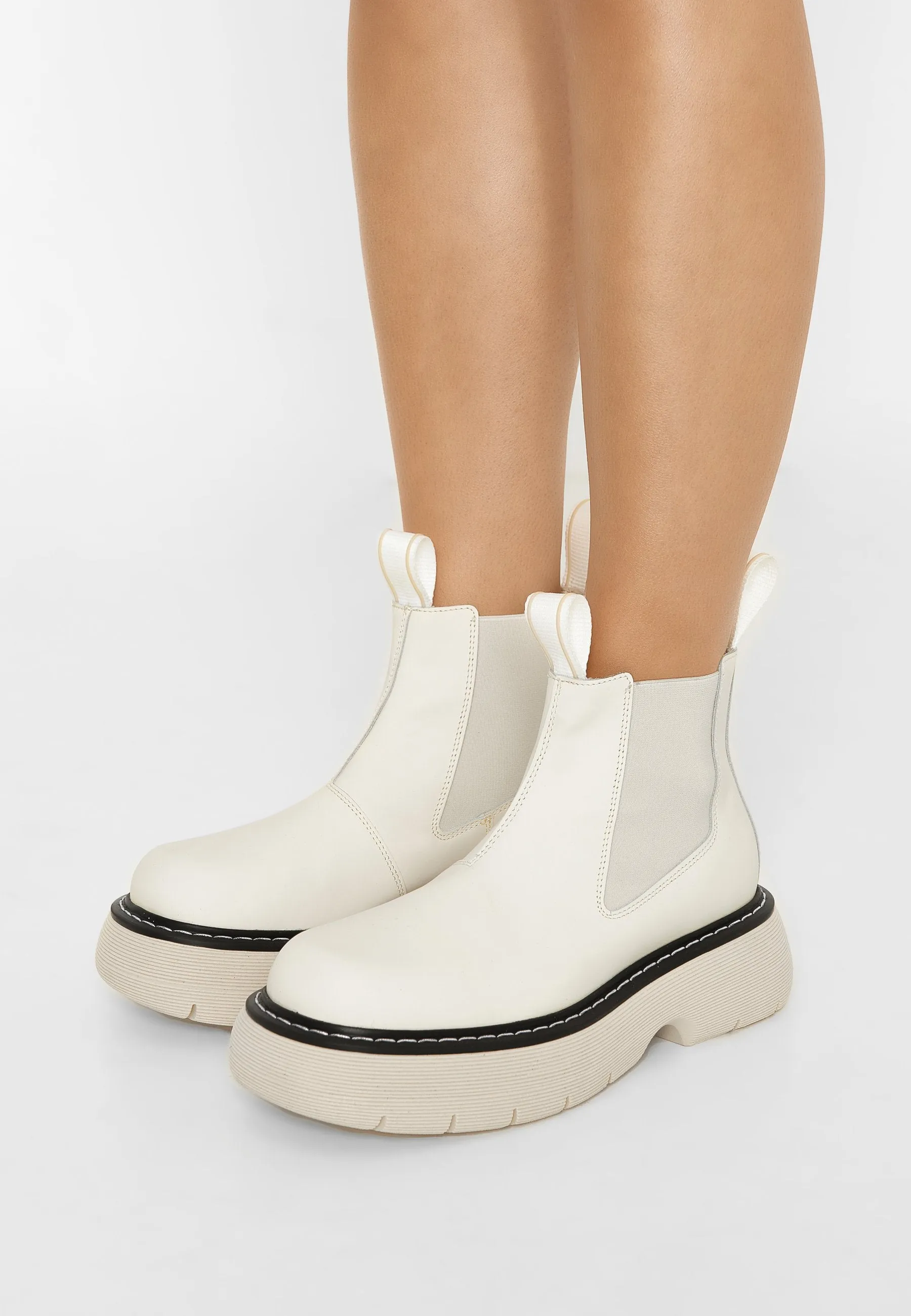 Ella Off White Leather Chelsea Boots