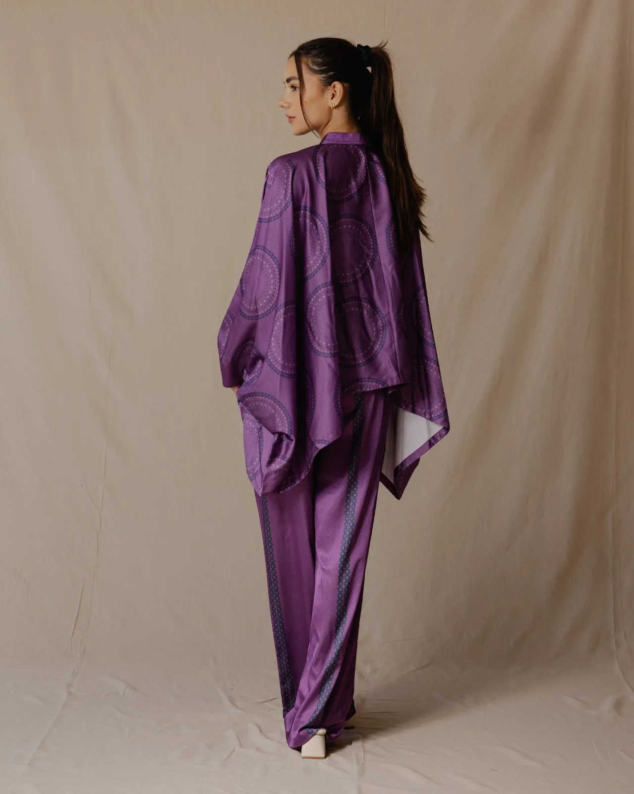 Geometric Lines Cape Set Purple