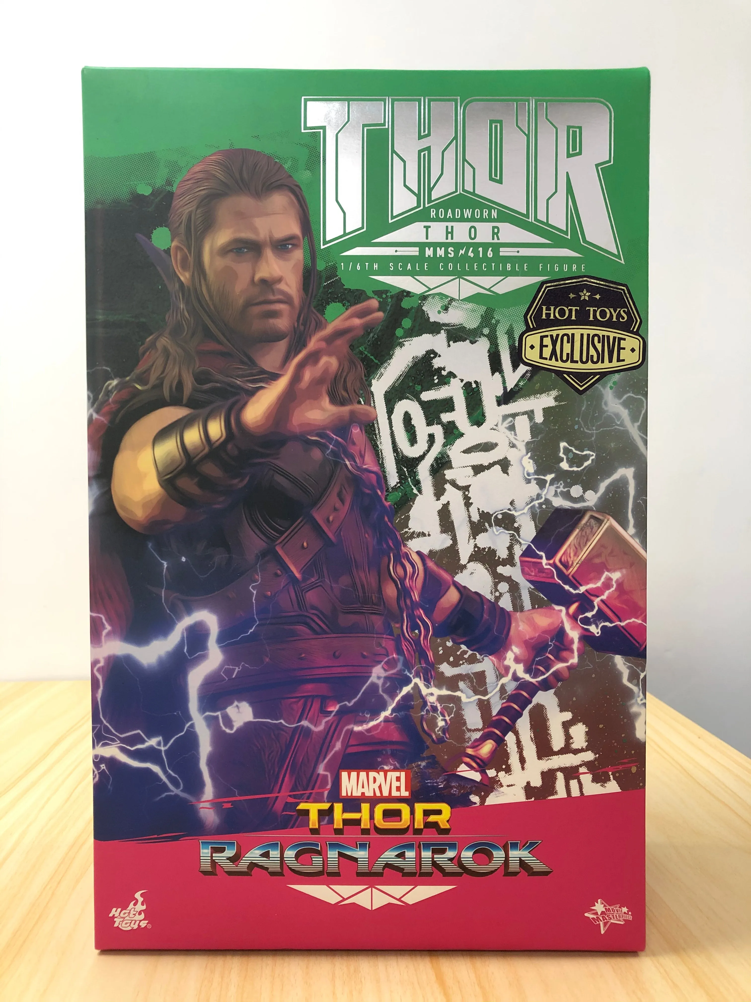 Hottoys Hot Toys 1/6 Scale MMS416 MMS 416 Thor 3 Ragnarok - Thor (Roadworn Version) Action Figure NEW 2