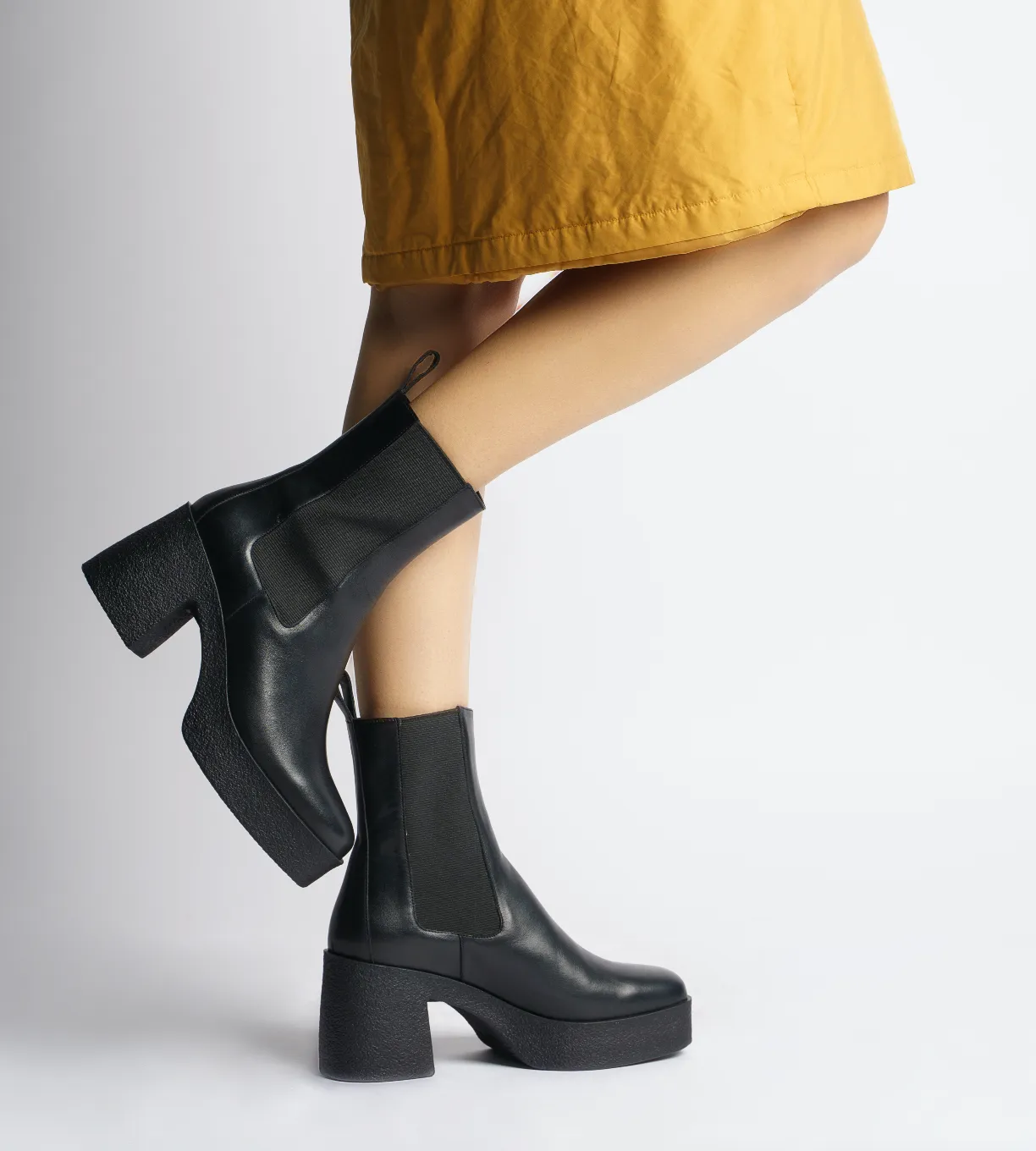 Momo Black Leather Chelsea Boots