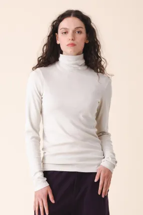 Rib Turtleneck in Oyster