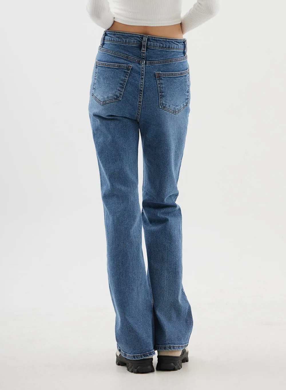 Slim Fit Bootcut Jeans CJ311