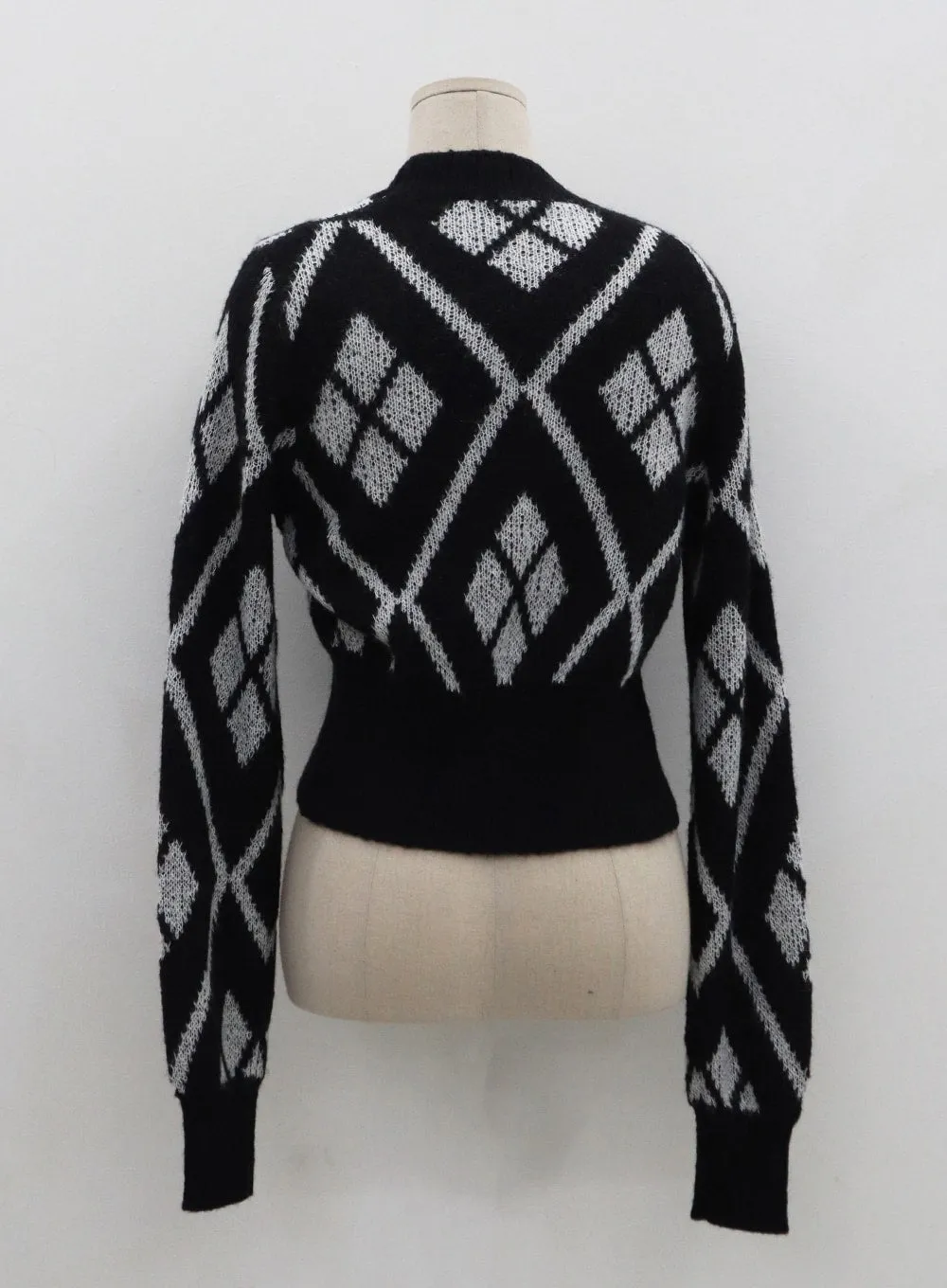 V-Neck Diamond Pattern Crop Cardigan CO04