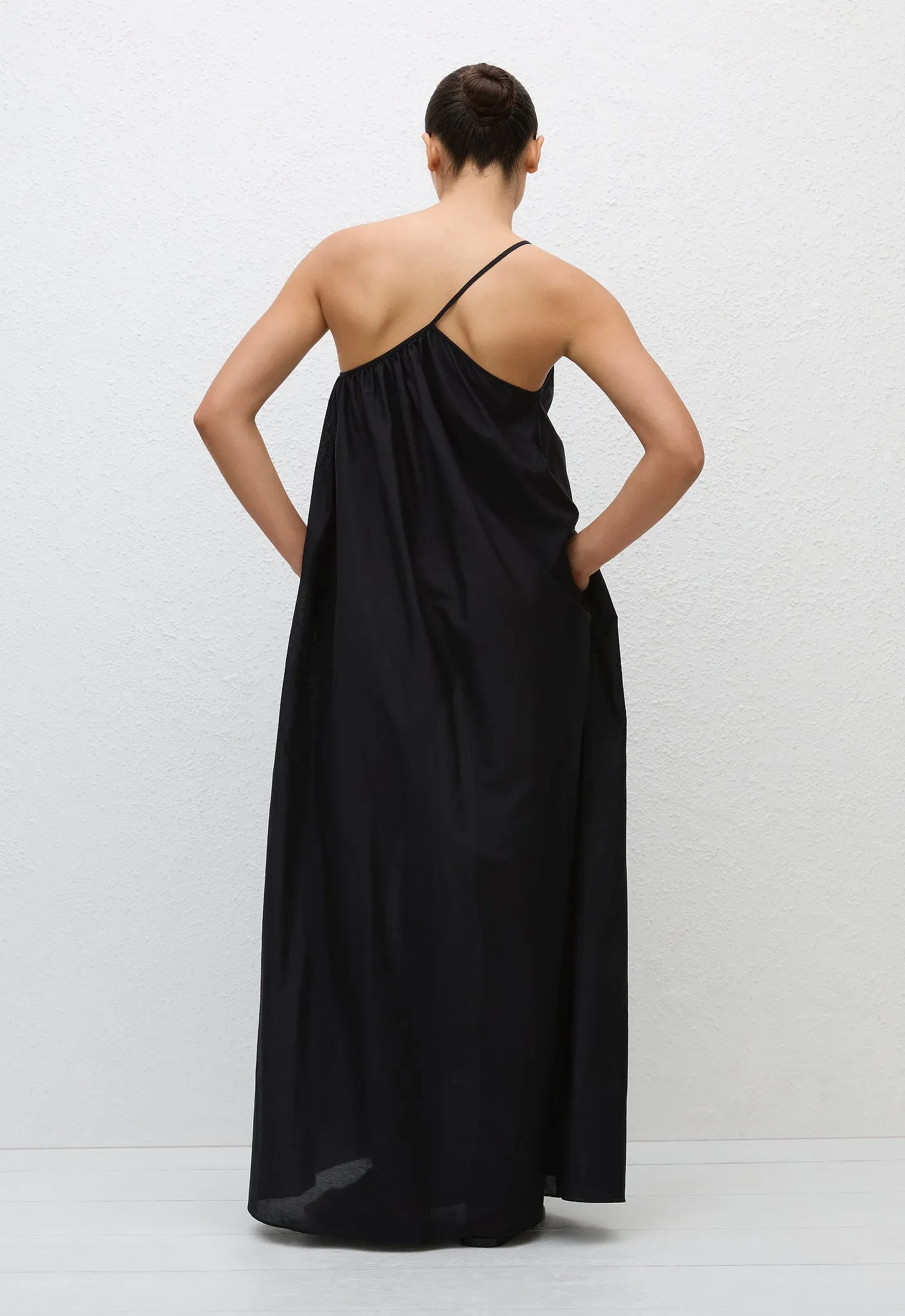 Voluminous One Shoulder Dress - Black