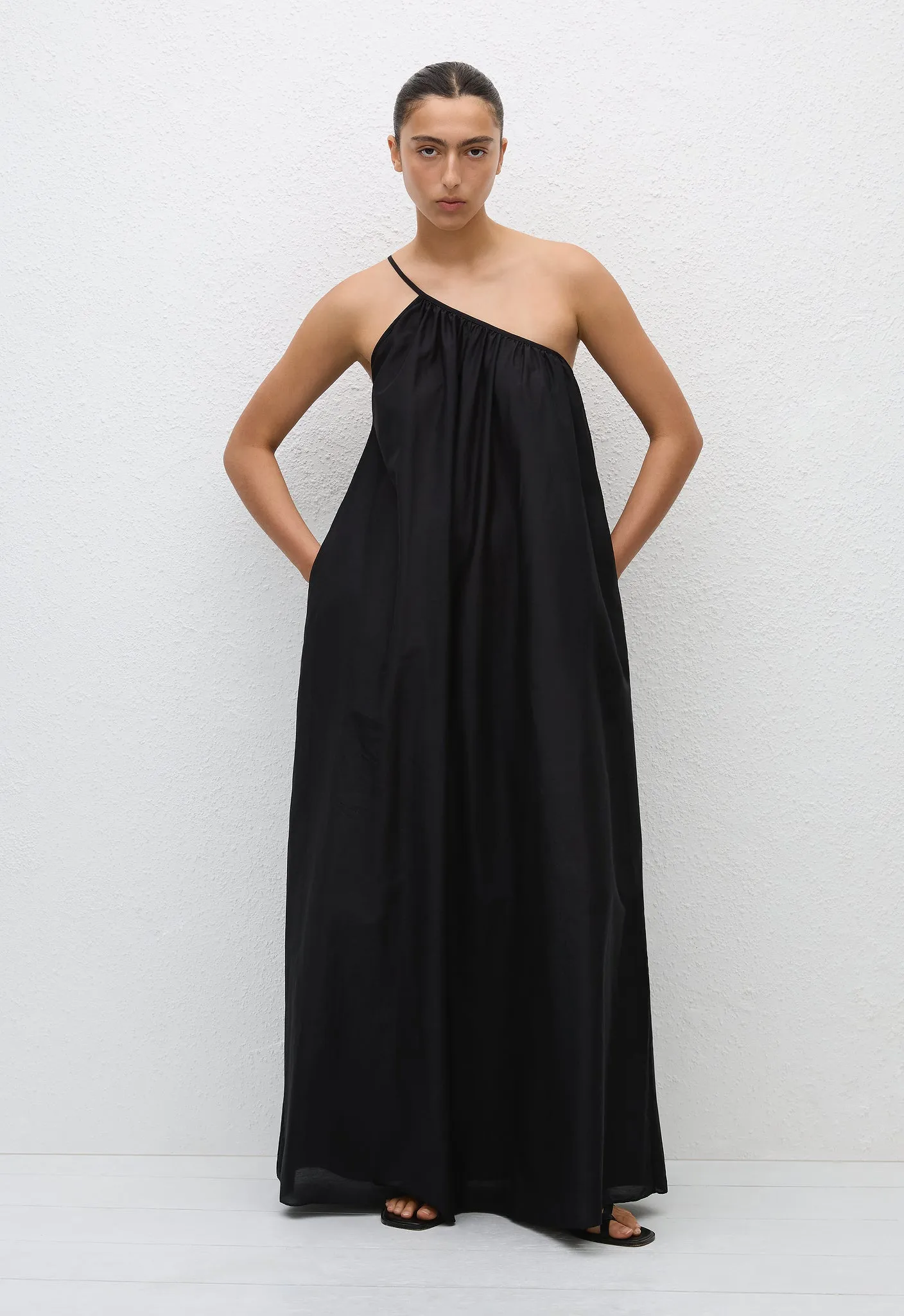 Voluminous One Shoulder Dress - Black