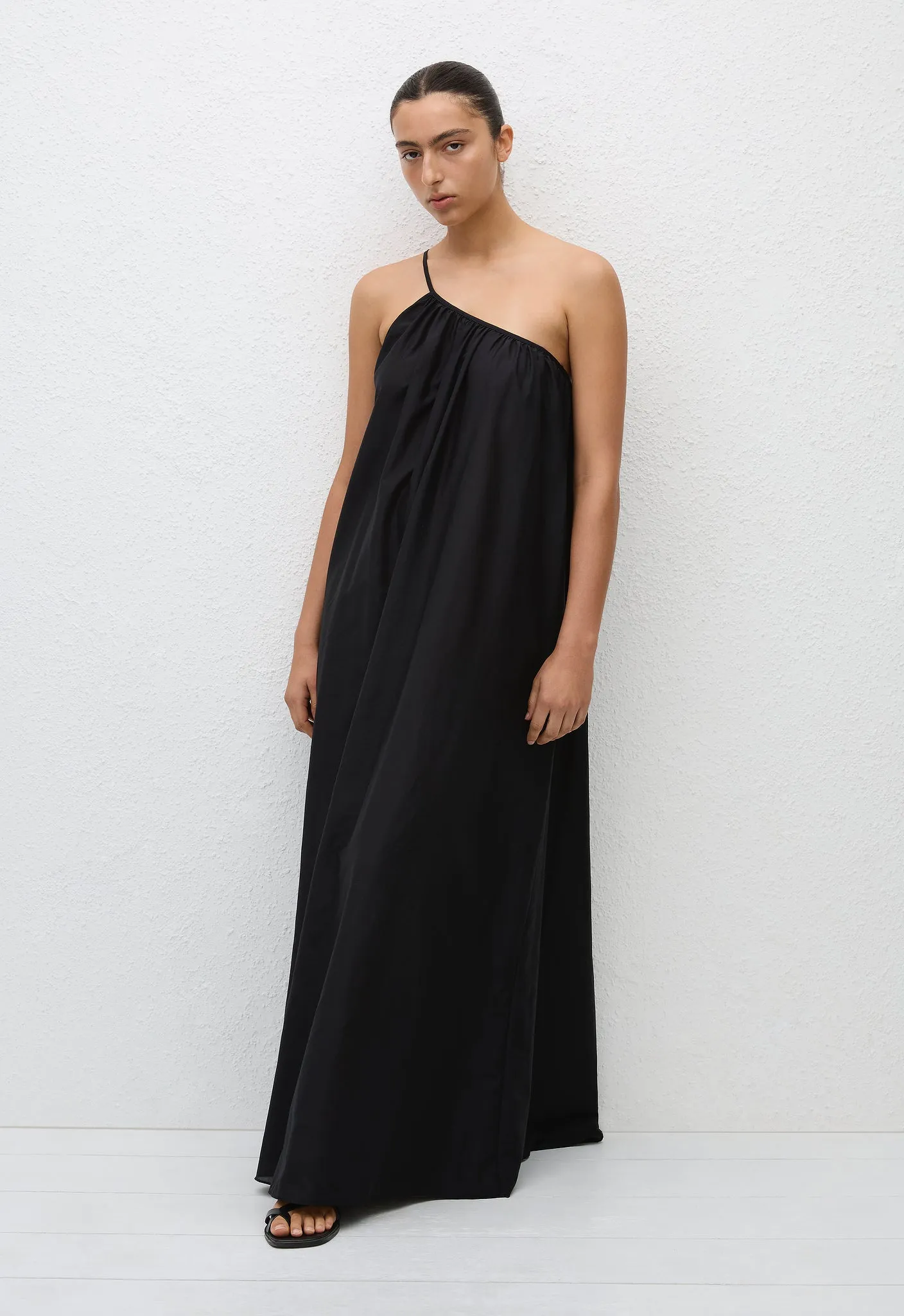 Voluminous One Shoulder Dress - Black