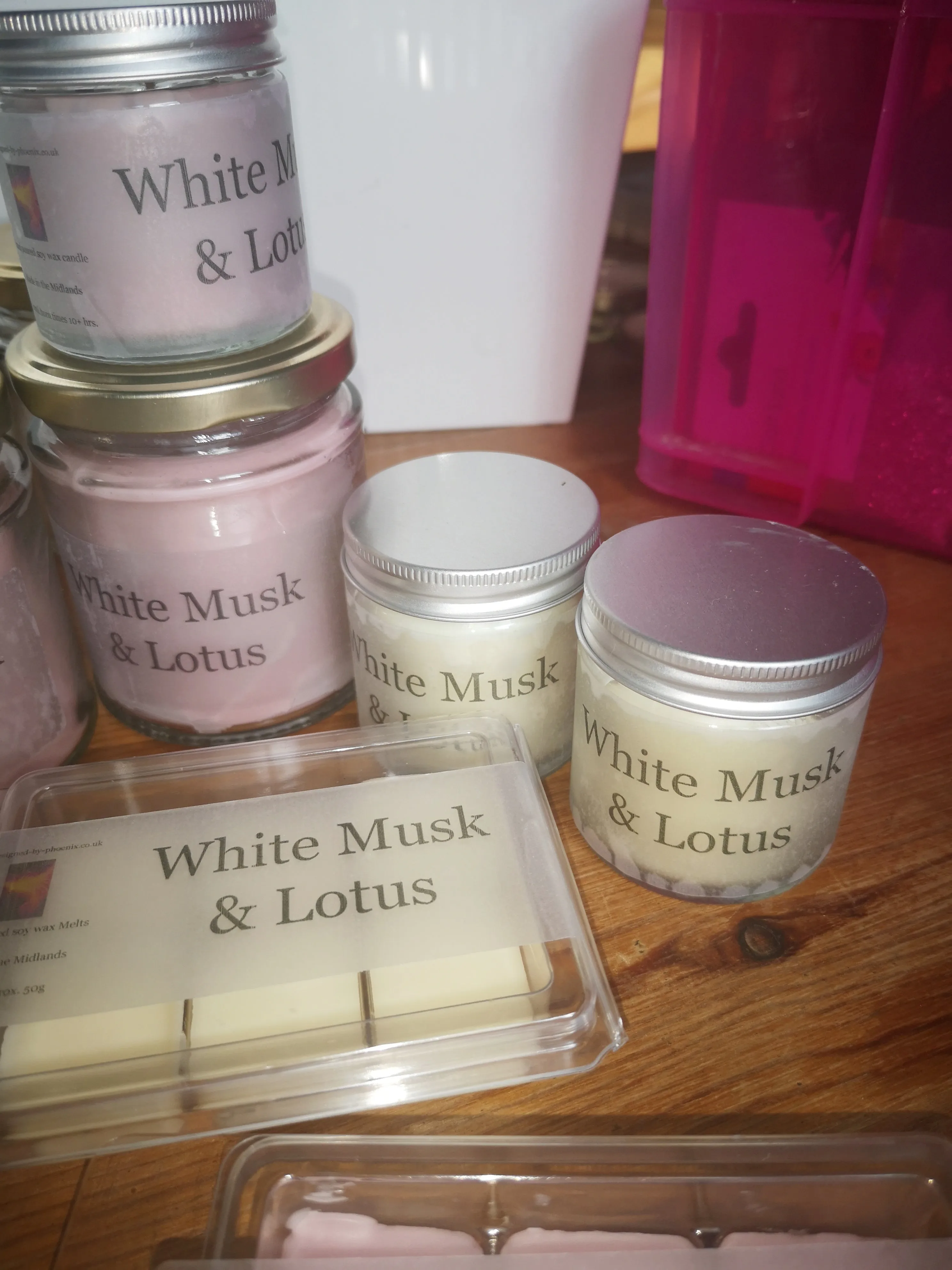 White Musk and Lotus hand poured, wax melts and candles.